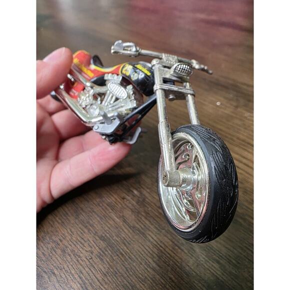 Matchbox - Harley Davidson - 1:64 Diecast Motorcycle Marines 25 Chopper - Picture 12 of 16